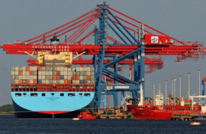 廣州汽車(chē)出口物流：從“制造基地”到“全球通路”的“車(chē)輪上的供應(yīng)鏈”-鑫漢物流